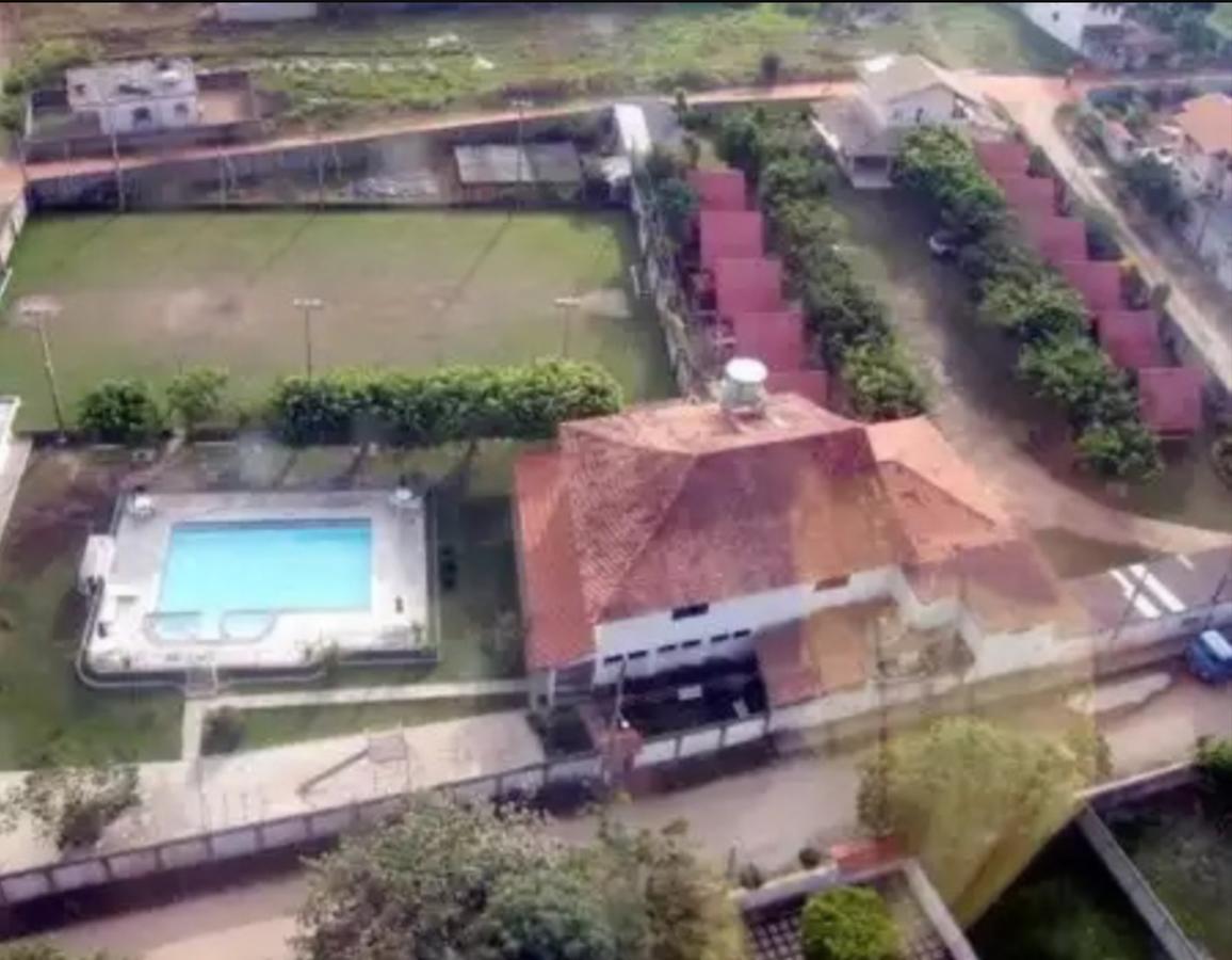 Hr Chales Pousada Itapemirim Esterno foto